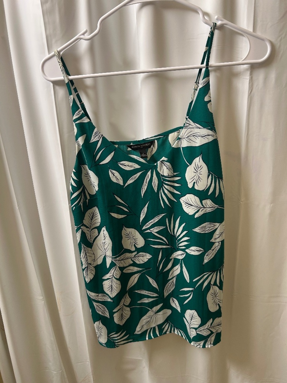 Banana Republic Leaf Tank Top